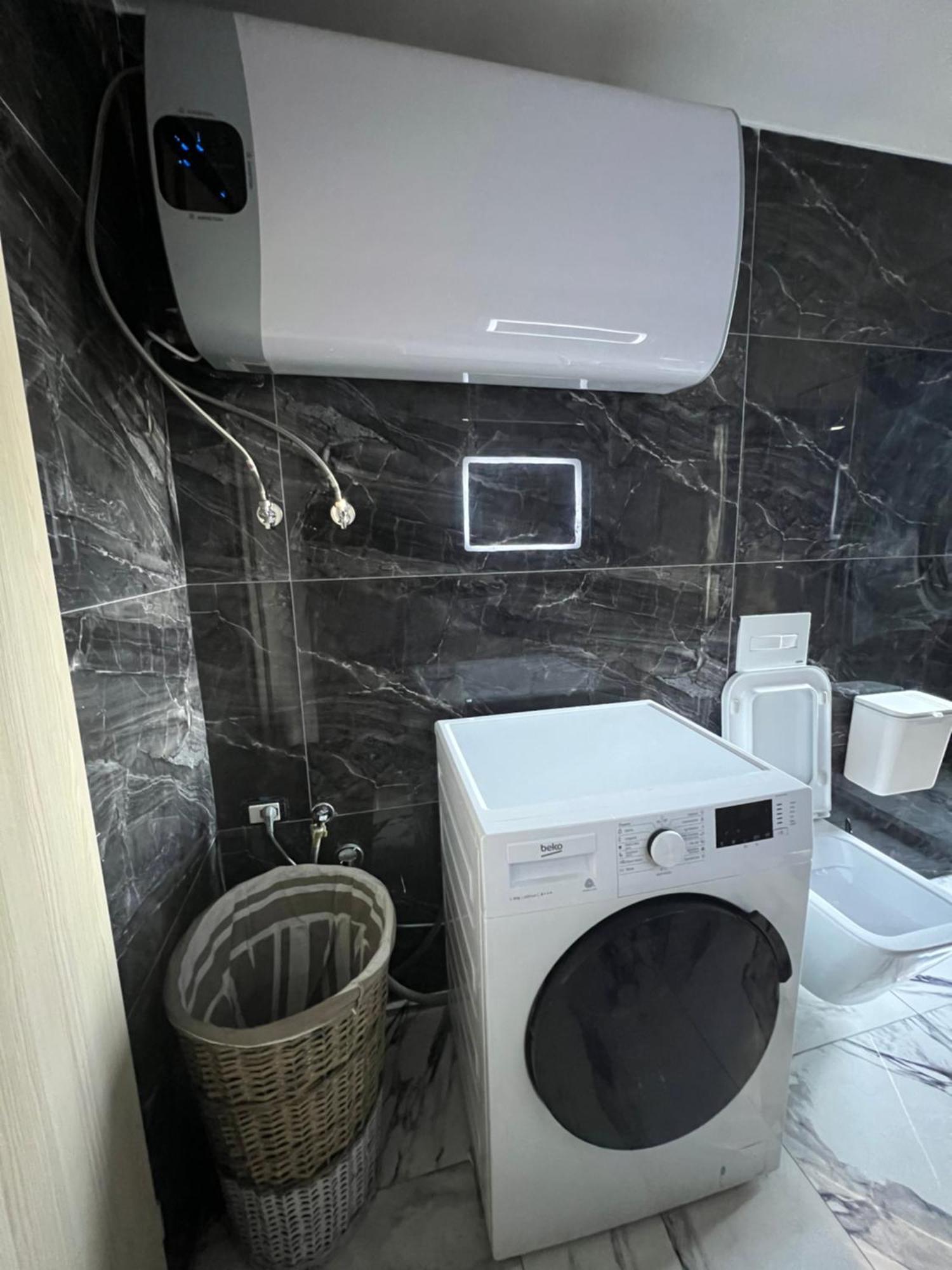 Piazza City Center Apartment Tirana Bagian luar foto