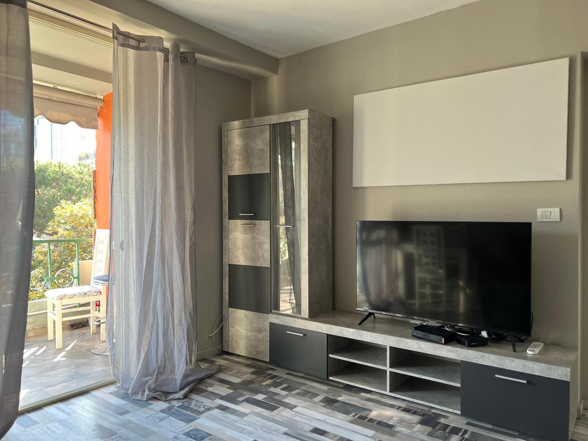 Piazza City Center Apartment Tirana Bagian luar foto