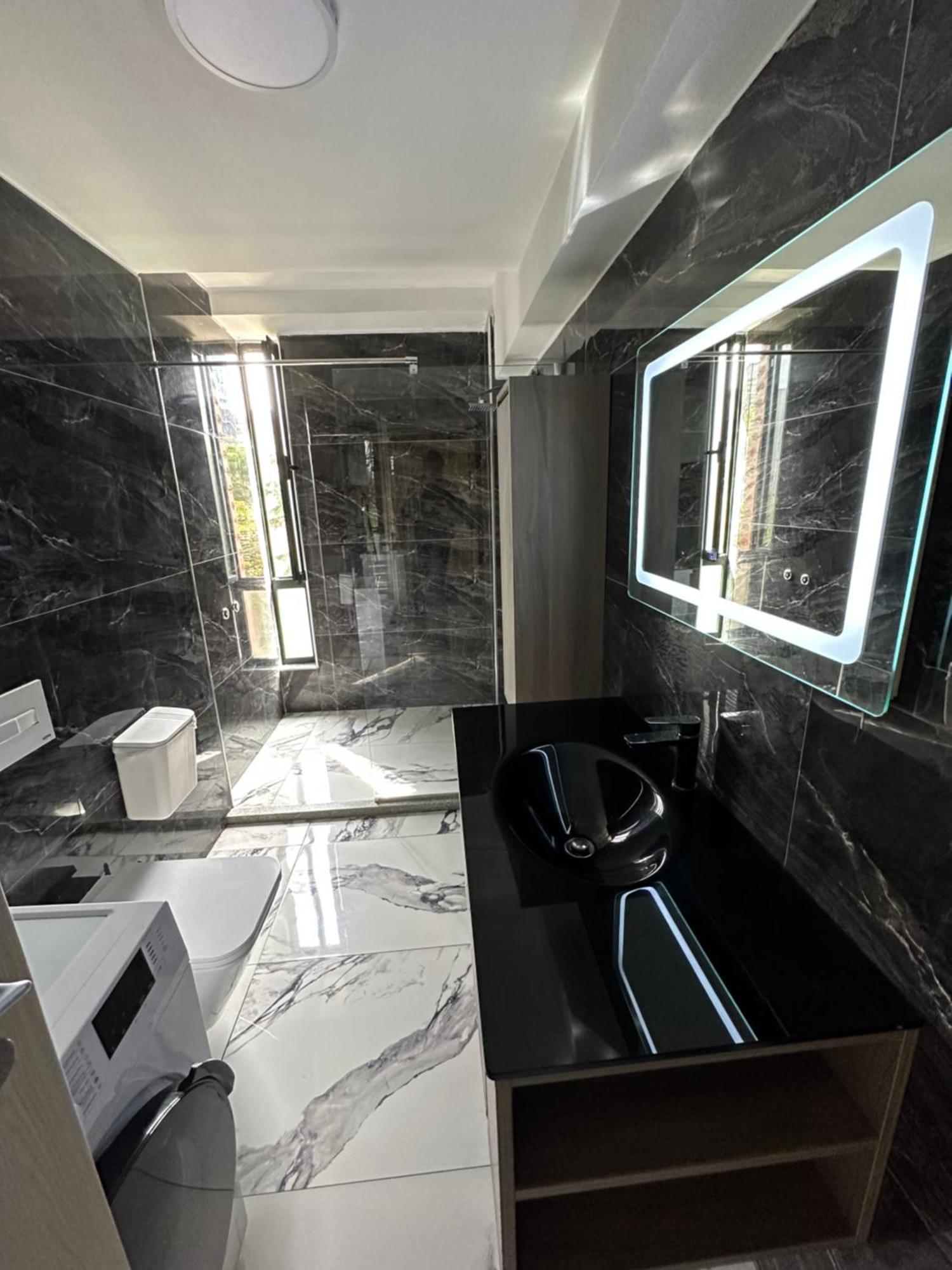 Piazza City Center Apartment Tirana Bagian luar foto