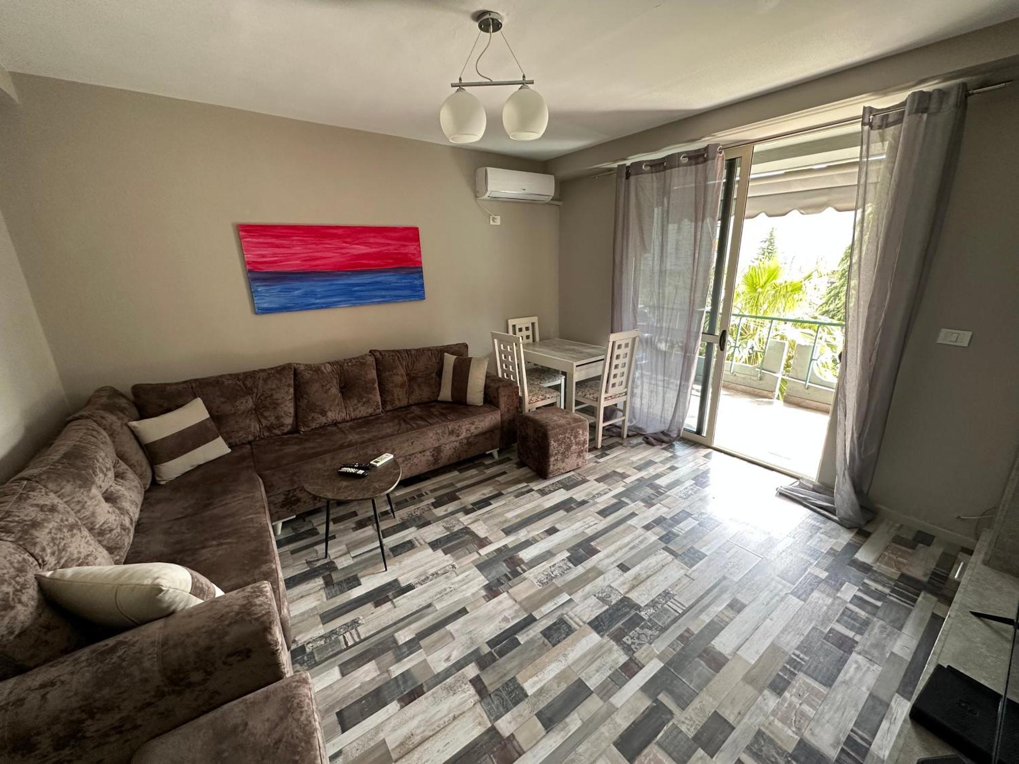 Piazza City Center Apartment Tirana Bagian luar foto